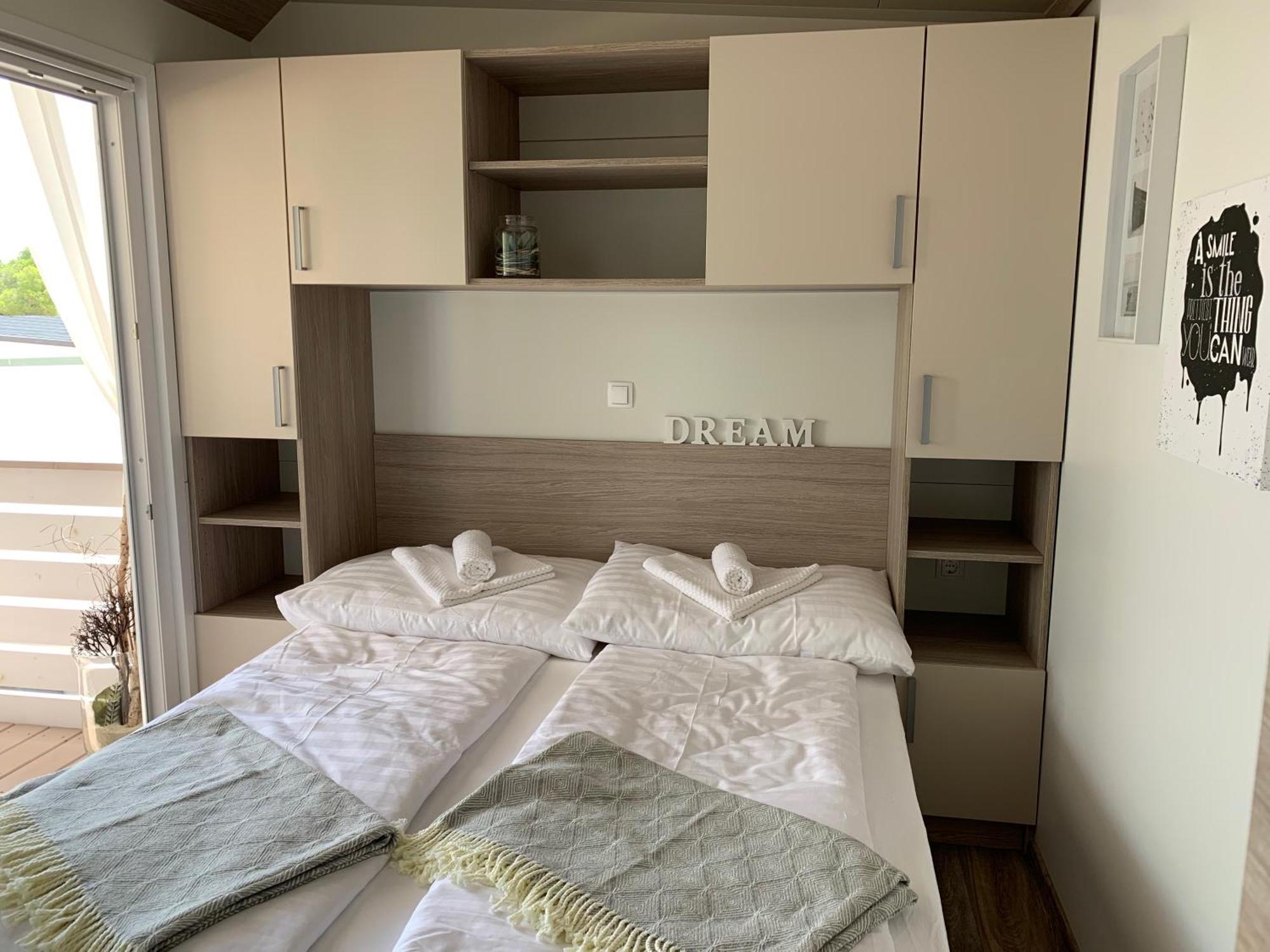 Mobile Home M&M Drage Oda fotoğraf