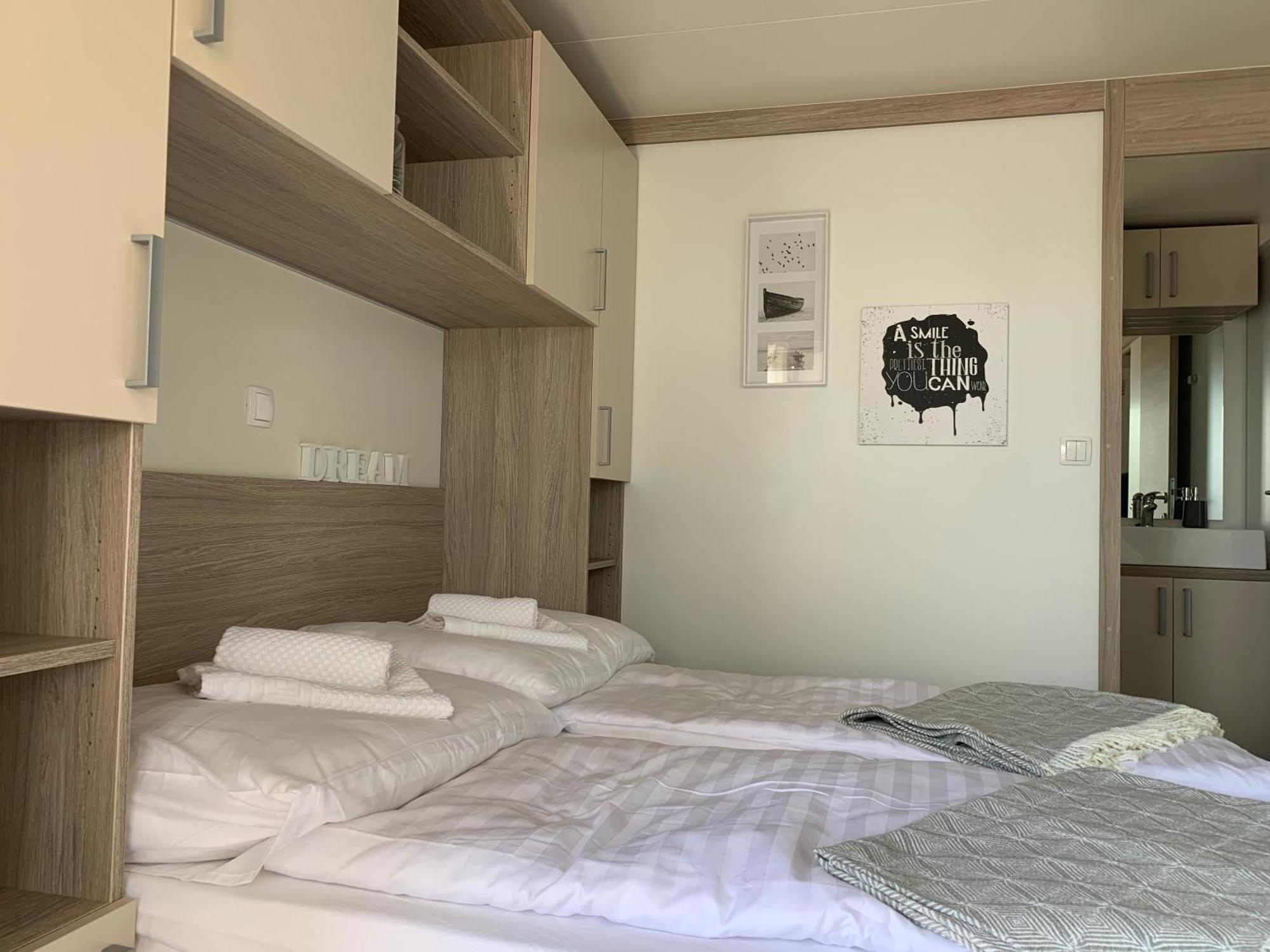 Mobile Home M&M Drage Oda fotoğraf
